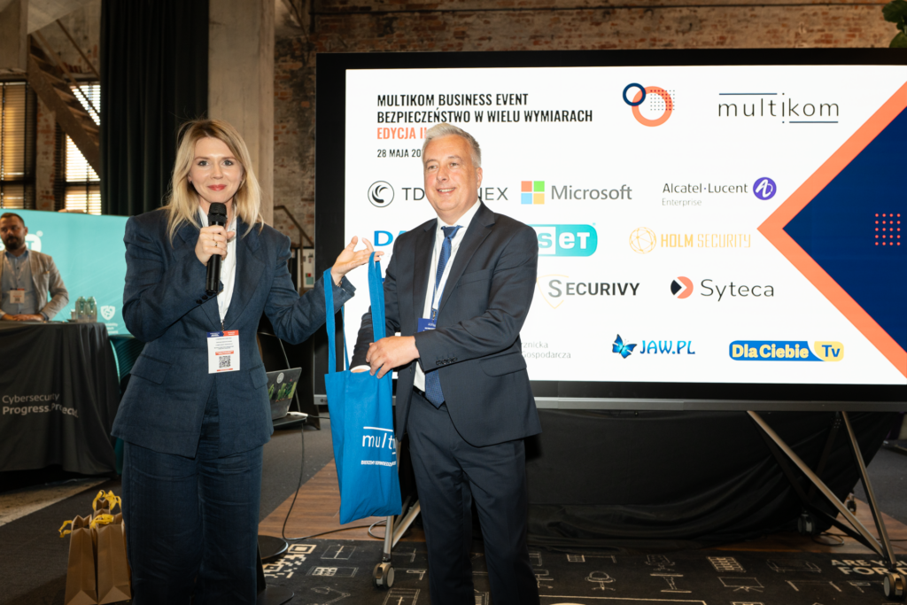 MULTIKOM BUSINESS EVENT